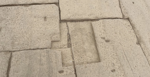 kalkstein mit abdrücken